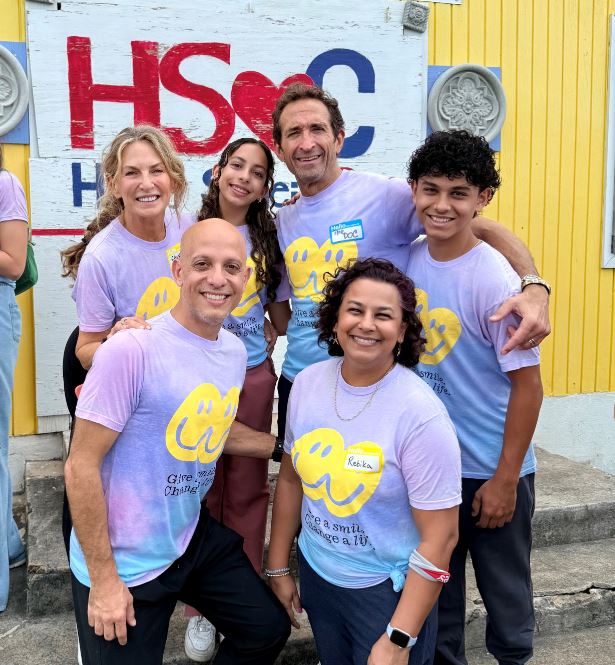 GLO Good team — Give a smile. Change a life.
